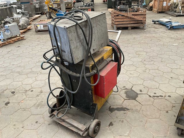 Esab lag315 lasmachine - afbeelding 4 van  7