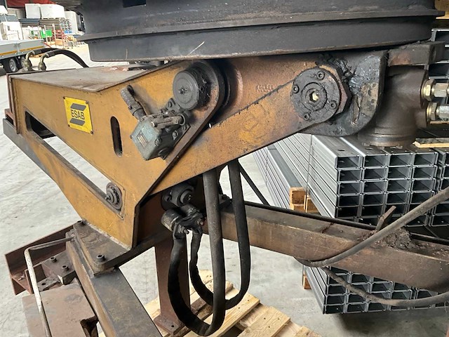Esab lasmanipulator - afbeelding 13 van  14
