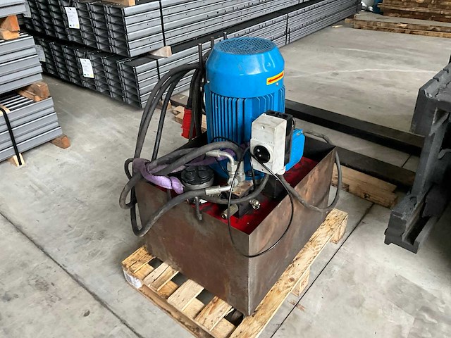 Esab lasmanipulator - afbeelding 11 van  12
