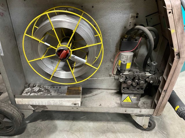 Esab lkb 320 4wd mig lasapparaat - afbeelding 3 van  4