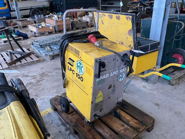 Esab lpc 100 plasmasnijmachine - afbeelding 2 van  3