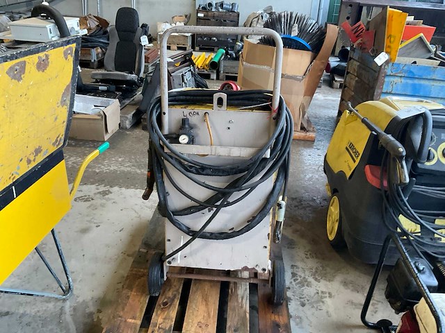 Esab lpc 100 plasmasnijmachine - afbeelding 3 van  3