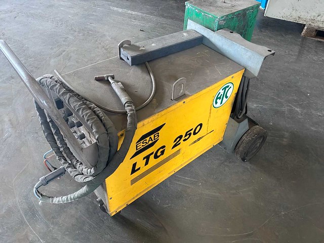 Esab ltg 250 lasmachine - afbeelding 4 van  5