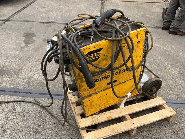 Esab power compacg 200 mig lasapparaat - afbeelding 1 van  10