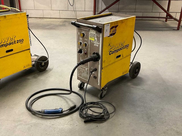Esab power compact 250 lasmachine - afbeelding 1 van  6