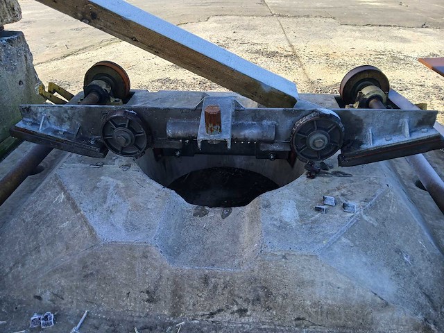 Esab saw 121 lastafel - afbeelding 14 van  16