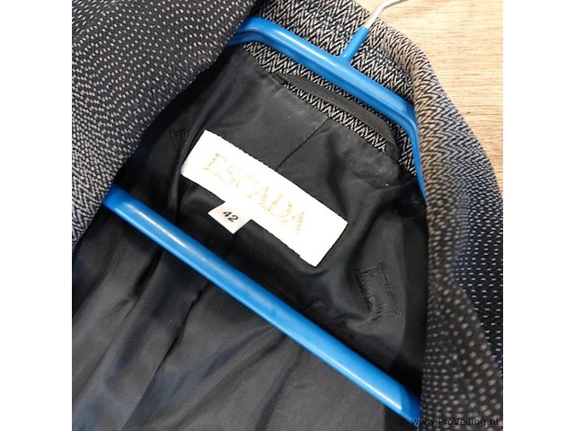Escada - afbeelding 5 van  5