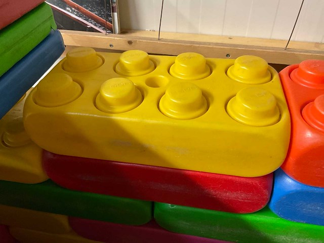 Esda speelblokken in palletbox - afbeelding 4 van  8