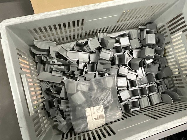 Esdec - clickfit en flatfix fusion - partij montage onderdelen voor zonnepanelen - afbeelding 9 van  10