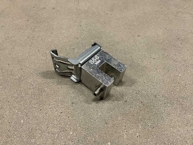 Esdec click-fit evo 14mm doos á 36 stuks enkel gevouwen felsklemmen - afbeelding 1 van  2