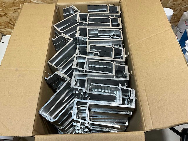 Esdec clickfit aluminium dakhaak breed 51-63mm (150x) - afbeelding 2 van  5