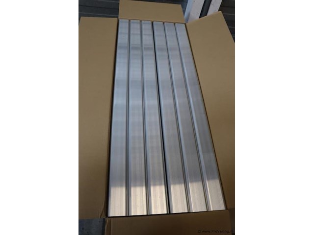 Esdec flatfix fusion basisprofiel voor zonnepanelen 940mm 100-7194 - 4 dozen á 36 stuks - afbeelding 1 van  3