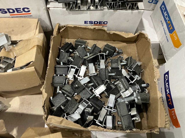 Esdec partij montagematerialen - afbeelding 13 van  22
