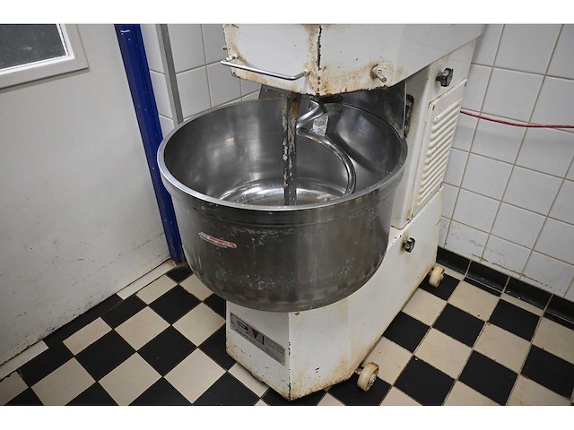 Esmach ise 60f2v2t spiraalkneder - afbeelding 4 van  6