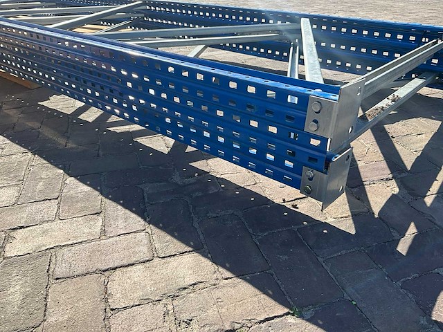 Esmena - palletstelling - afbeelding 2 van  13