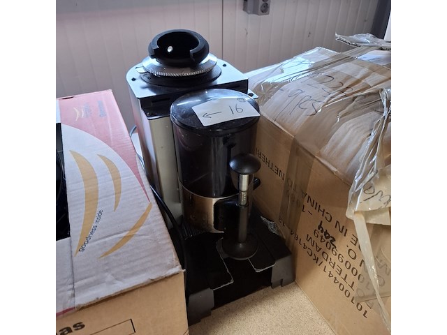 Espresso machine met koffiemolen, astoria, tanya r, grijs / chroom, 2017 - afbeelding 8 van  18