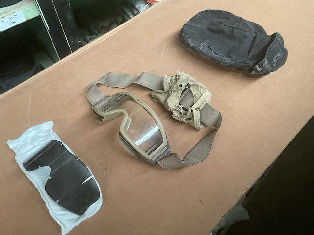 Ess goggle (8x) - afbeelding 1 van  3