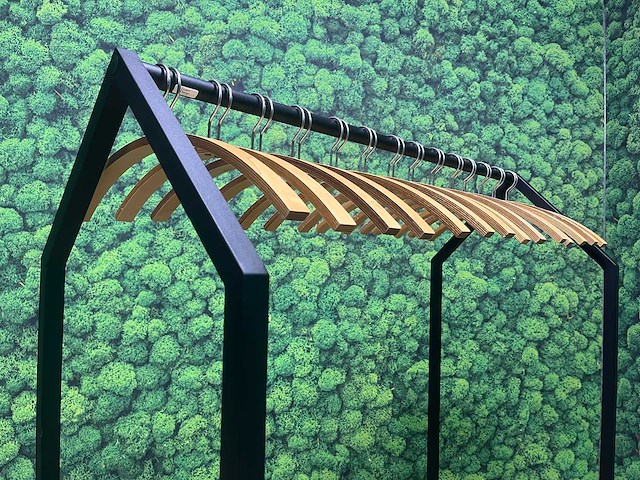 Essem - design kapstok met hangers - afbeelding 2 van  7