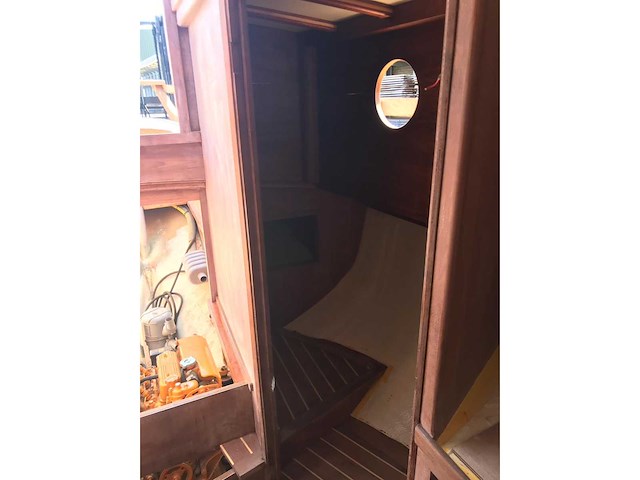 Essex smack replica zeiljacht (ca. 90% afgebouwd) met nieuwe vetus-motor, transportbok en toebehoren - afbeelding 30 van  58