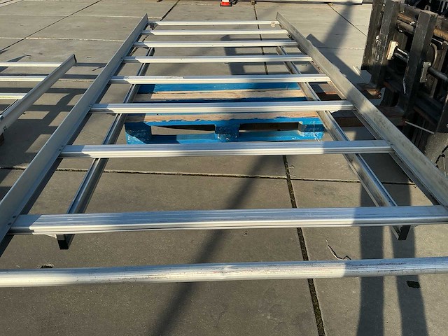 Estl tuv noord aluminium dakdrager voor iveco daily (3x) - afbeelding 4 van  16