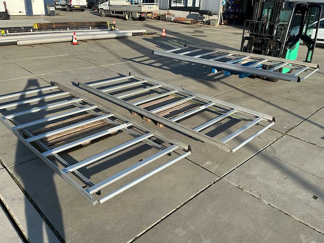 Estl tuv noord aluminium dakdrager voor iveco daily (3x) - afbeelding 1 van  16