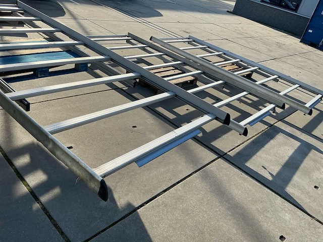 Estl tuv noord aluminium dakdrager voor iveco daily (3x) - afbeelding 13 van  16