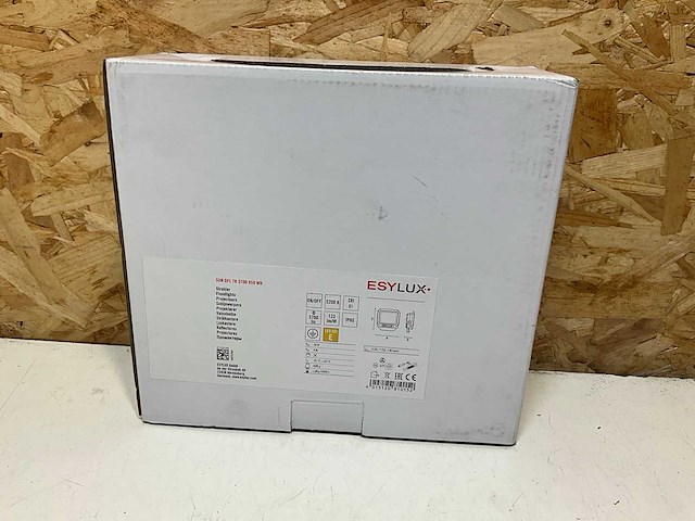 Esylux sun ofl tr 3700 led schijnwerper - afbeelding 1 van  1