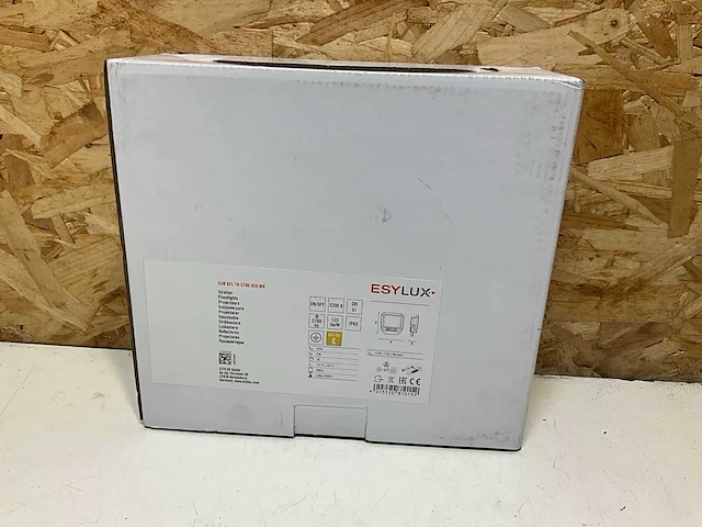 Esylux sun ofl tr 3700 led schijnwerper - afbeelding 2 van  3