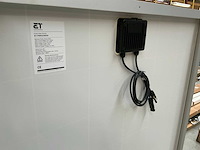 Et zonnepaneel met omvormer - afbeelding 6 van  7