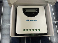 Et zonnepaneel met omvormer - afbeelding 4 van  7