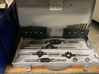 Etagewagen met divers materieel - afbeelding 8 van  9