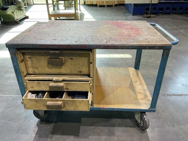 Etagewagen met inhoud - afbeelding 2 van  7