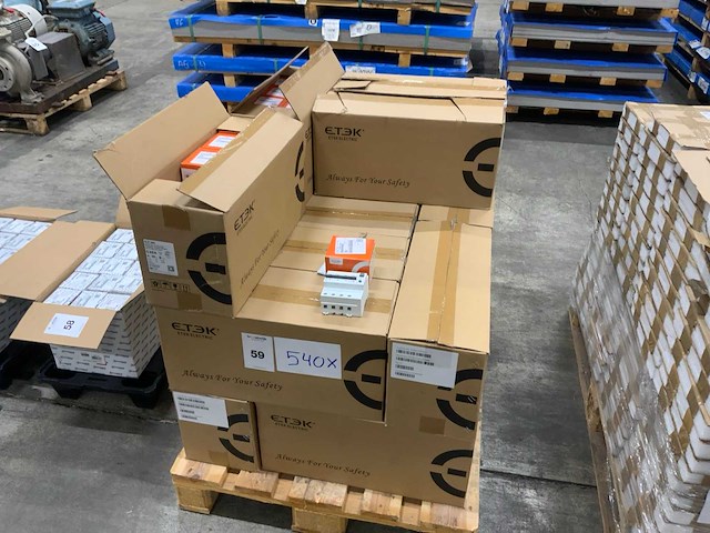 Etek ekl5-63b-3nc4030 aardlekschakelaar met overstroom beveiliging (540x) - afbeelding 2 van  3
