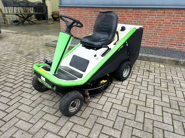 Etesia - zitmaaier - afbeelding 1 van  8