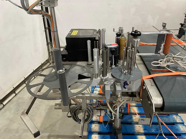 Etiketteer machine - afbeelding 6 van  7