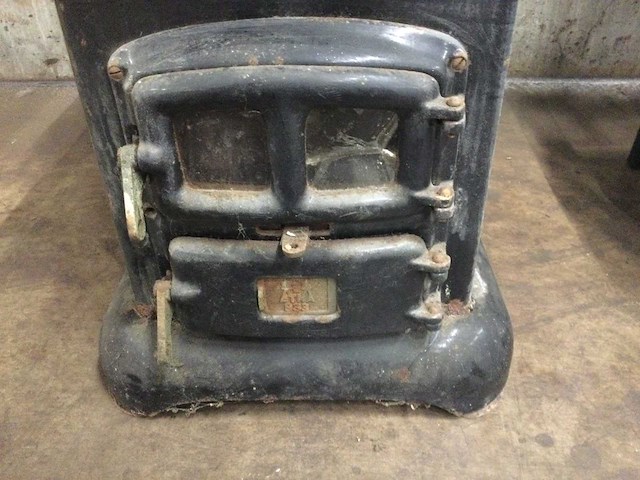 Etna 833 gietijzeren houtkachel - afbeelding 2 van  5