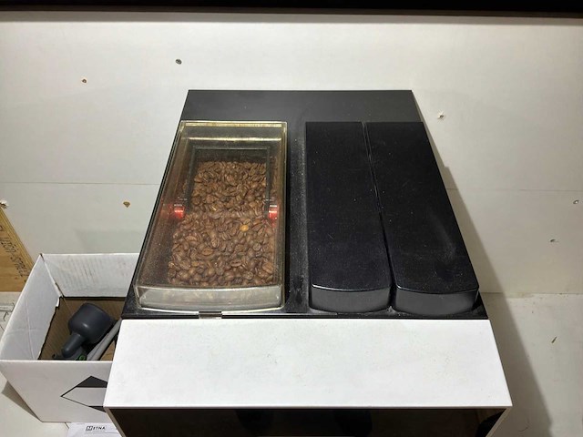 Etna dorado compact espresso koffiemachine - afbeelding 6 van  12