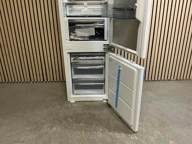 Etna kcd9178cnf inbouw koel-vries combinatie - afbeelding 6 van  9
