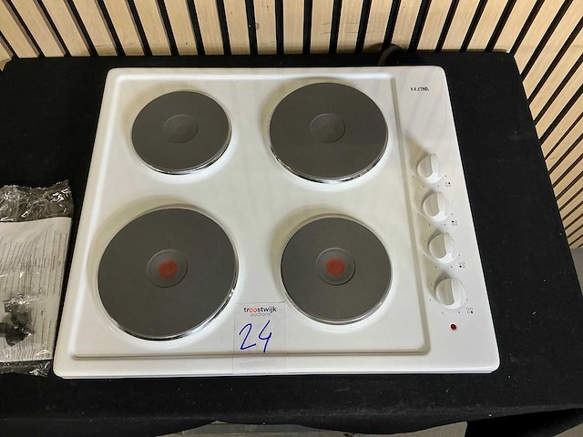 Etna kev158wit vrijstaande elektrische kookplaat - afbeelding 4 van  5