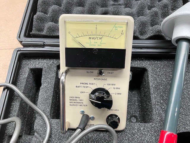 Ets-lindgren microwave survey meter - afbeelding 3 van  5