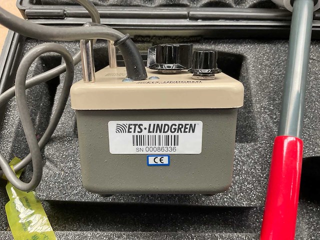 Ets-lindgren microwave survey meter - afbeelding 4 van  5
