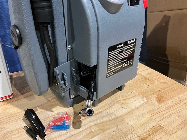 Eufab starthulp / booster met compressor - afbeelding 3 van  3