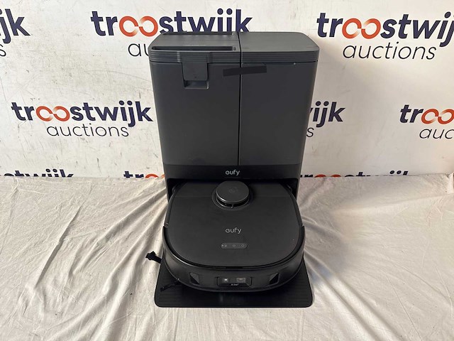 Eufy x10 pro omni – robotstofzuiger met dweil | thrustmaster t300rs gt – racestuur voor playstation - afbeelding 4 van  4