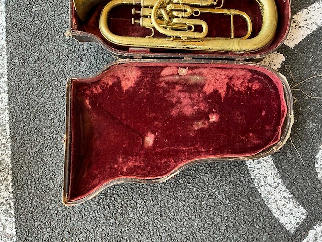 Euphonium - afbeelding 5 van  8
