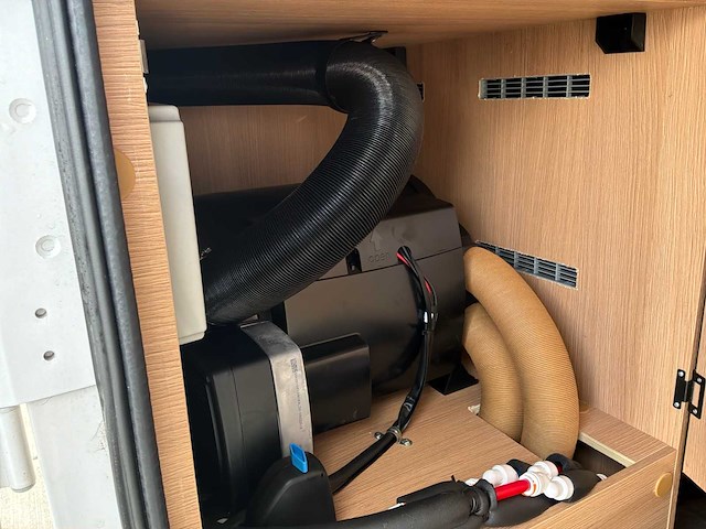 Eura mobil forster t 599 hb 4fans fiat ducato camper - afbeelding 13 van  54
