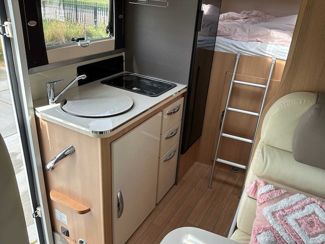 Eura mobil forster t 599 hb 4fans fiat ducato camper - afbeelding 28 van  54