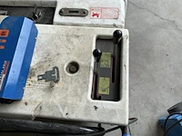 Eureka 870 veegmachine - afbeelding 3 van  9