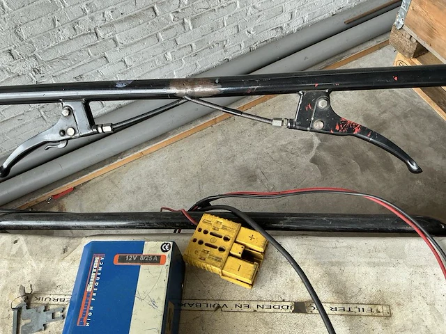 Eureka 870 veegmachine - afbeelding 7 van  9