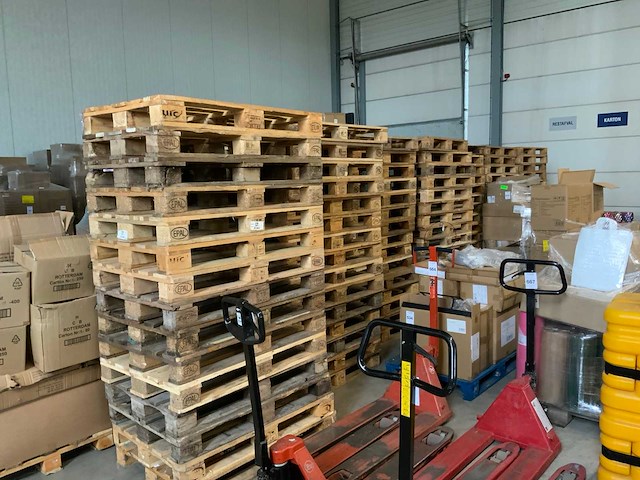 Euro pallet (150x) - afbeelding 1 van  4