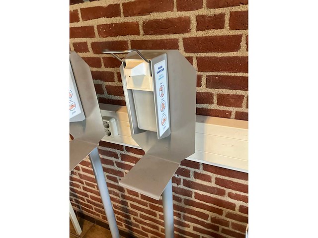 Euro products desinfectie zuilen (2x) - afbeelding 4 van  6